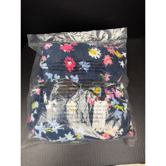 Vera Bradley Scattered Wildflowers Cozy PLUSH 80x50” Throw Blanket NEW
